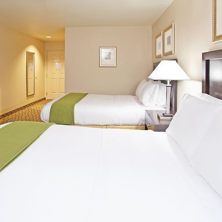 Holiday Inn Express & Suites Columbus East - Reynoldsburg By Ihg Room photo