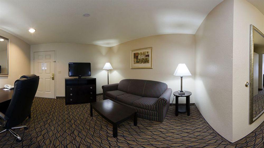 Holiday Inn Express & Suites Columbus East - Reynoldsburg By Ihg Exterior photo